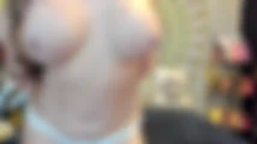 ( Gs.877) GoldieStar se presenta en show de oro - 10:01 minutos. Tetas grandes, culo grande, gilf, aceite, juguete interactivo, coñito peludo, squirting, anal, dp (30/12/2022).