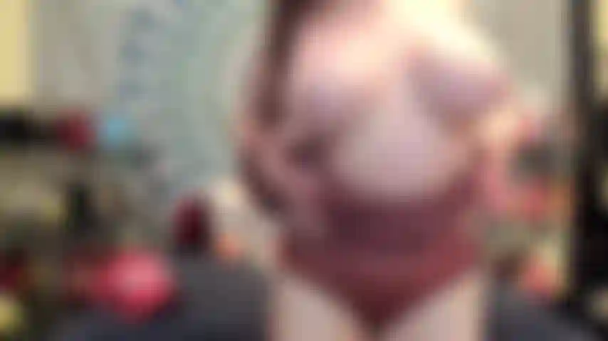(Gs.1275) GoldieStar actúa en show gold - 10:01 minutos. Todos dildos blancos, pies descalzos, anal, dp, tetas grandes, culo grande, gilf, coño peludo, squirting (8/8/2025 @ 11.50Pm) 1754711445523.