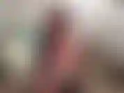 (50) GoldieStar en este conjunto de fotos de presentación lleva una camiseta sin mangas y medias negras... Juego anal con un consolador torpedo negro... Creampie cremoso.