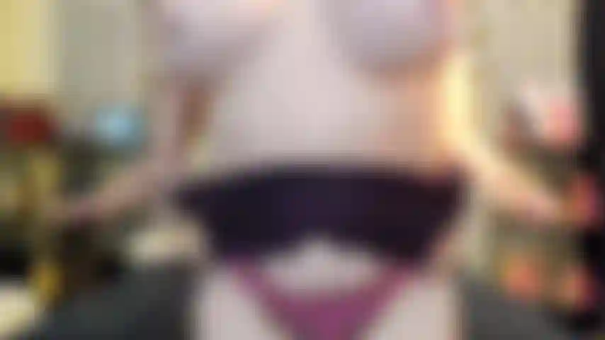 ( Gs.879) GoldieStar se presenta en show de oro - 9 minutos. Tetas grandes, culo grande, pies descalzos, gilf, coño peludo, squirting, anal, dp (6/1/2023).