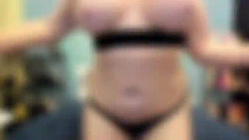 ( Gs.686) GoldieStar se presenta en show de oro - 11 minutos. Tetas grandes, juguete interactivo, coño peludo, gilf, squirting, anal, dp interracial (7/8/2022).