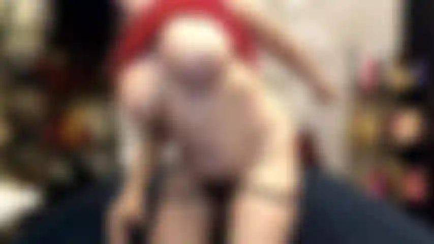 ( Gs.398) GoldieStar se presenta en show de oro. Roleplay(llamando a todos los chicos de la sala por su nombre...) 10 Minutos. Milf, tetas grandes, bragas negras, juguete interactivo, squirting, pies descalzos, relleno de bragas, coño peludo, anal, dp interracial (17/12/2021).