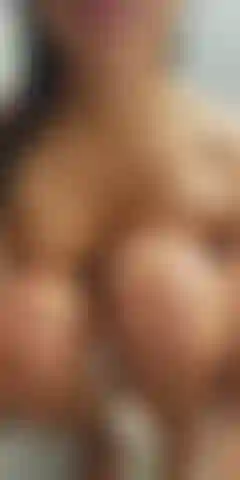 Desnuda en la ducha, ¡únete a mí!