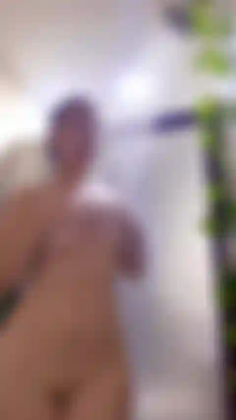 Ven a mi ducha cariño.