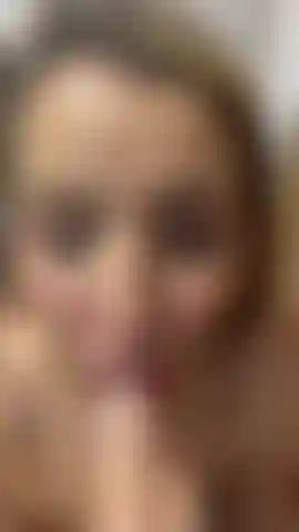 Estemos en silencio que tengo compañía.