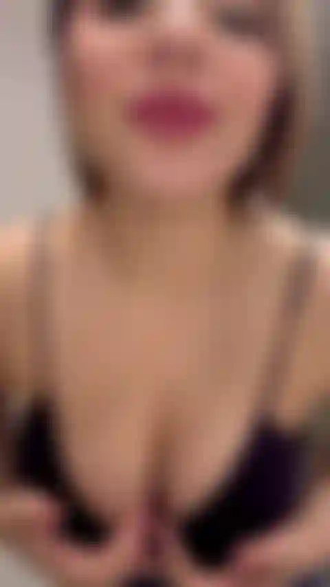 Tu polla entre mis tetas.