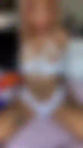 TITTY SLUT - Cum play with your fave lil internet slut, I'm horny & ready to take your load!