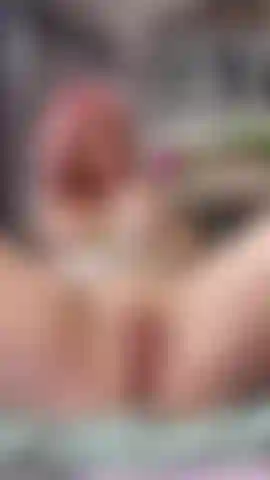 Juego de coño jugoso: ¡mírame abrir los labios de mi coño jugoso para ti y jugar con mi clítoris hasta que me corra!