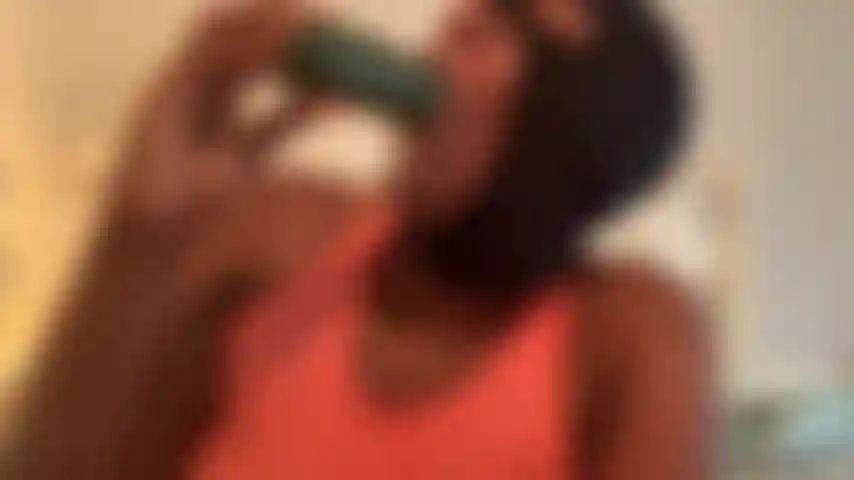 La lenta cabeza mojada de HeadUsa (fetiche).