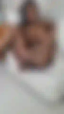 Follando mi coño apretado.