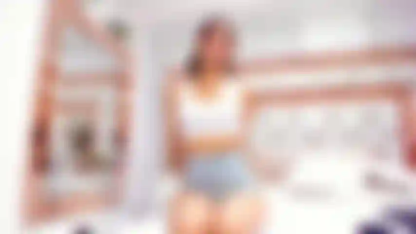 Sending you a sweet kiss and heart, feeling so tender and sexy just for you. Come love on me.