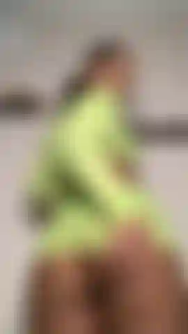 Aceite nude cuerpo completo.