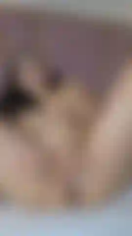 rubbing my pussy with my fingers, how nice.