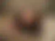 Paso un rato a solas con mi consolador favorito. Me encanta deslizar mi coño de un lado a otro sobre él....