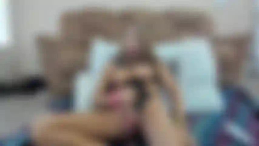 Mi culo gordo, pollera colosal, y cojones atados.