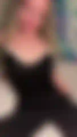 * Rara* rogando por tu gran polla y 5 orgasmos explosivos con juguete.