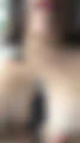 Hazte correr en mis tetas calientes.