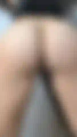 Te gustan los culos gigantes en la cara.