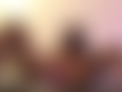 Joven adolescente de ébano eyacula mientras se masturba.