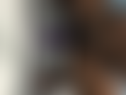 Linda jovencita de ébano monta un consolador hasta que se corre sobre sí misma (parte 2).