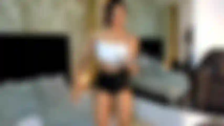 Sesión corta de curl de bíceps con pesas.