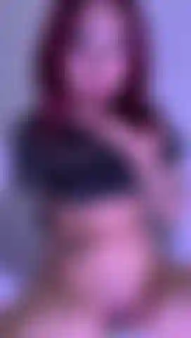 Me corro con mi saliva.