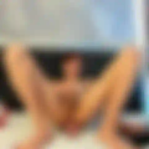 a 22cm dildo in my ass