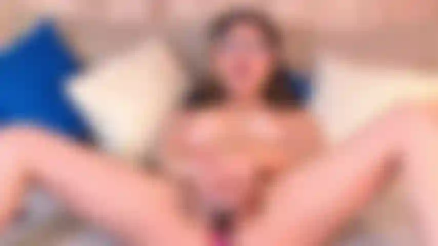 What a great way to feel every inch of a good cock, you want to come and give me more and more #bbc #bigdick