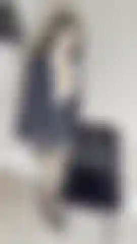 Secretaria jefa provocando y chorreando video!