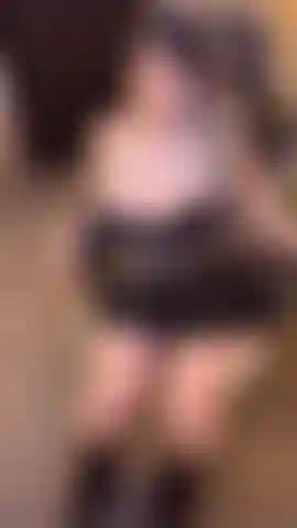 Limpia mis botas con tu boca.