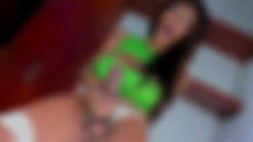 Ivanna chorrea por lo dura que tiene la polla.