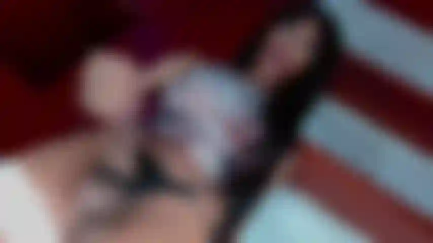 Enorme carga en mi cara.