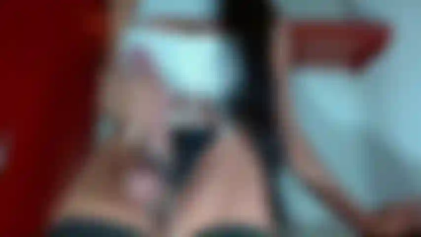 Polla gigante + bolas enormes atadas = corrida enorme.