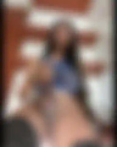 Enorme show de semen ivanna.