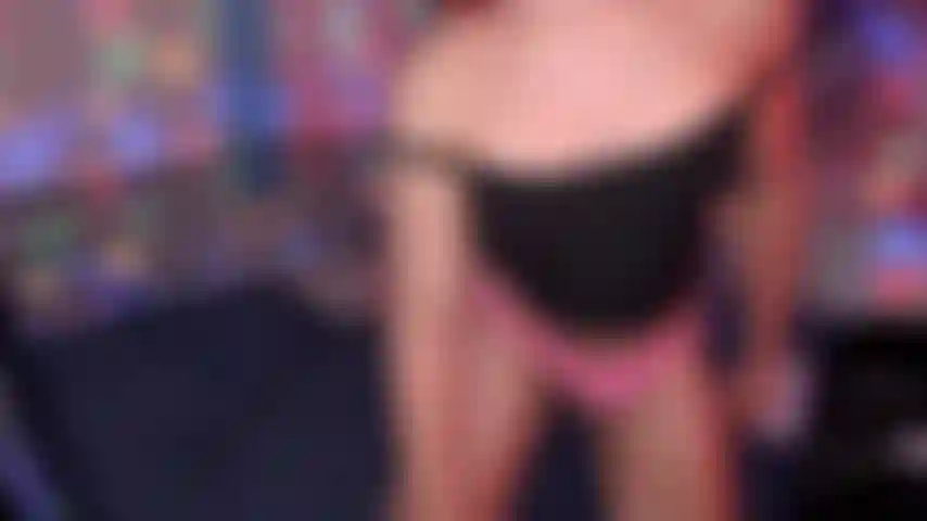 Pies, culo y semen provocadores.