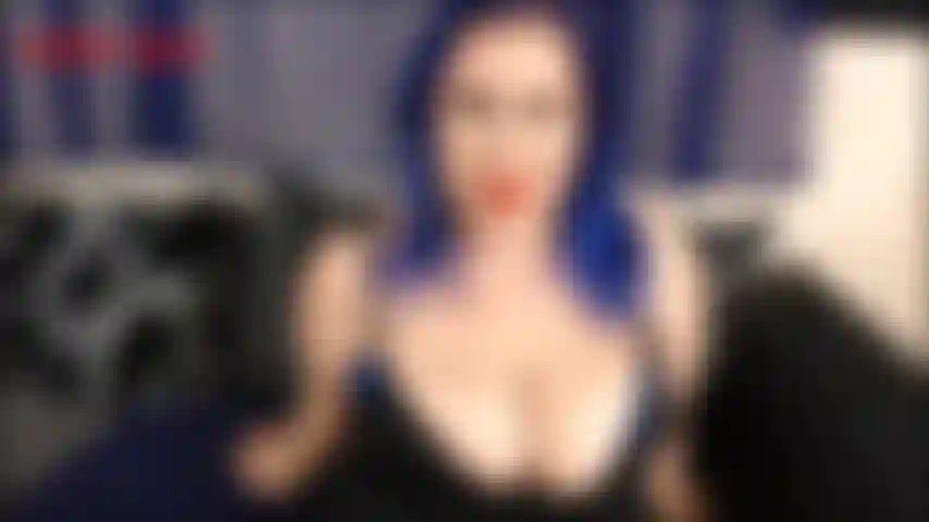 Cfnm joi-jackie te quiere desnudo, ella va a mirarte mientras te masturbas la polla y ella se queda completamente vestida. Jackie se ve tan increíble que no necesita estar desnuda, solo la visión de sus curvas: caderas...