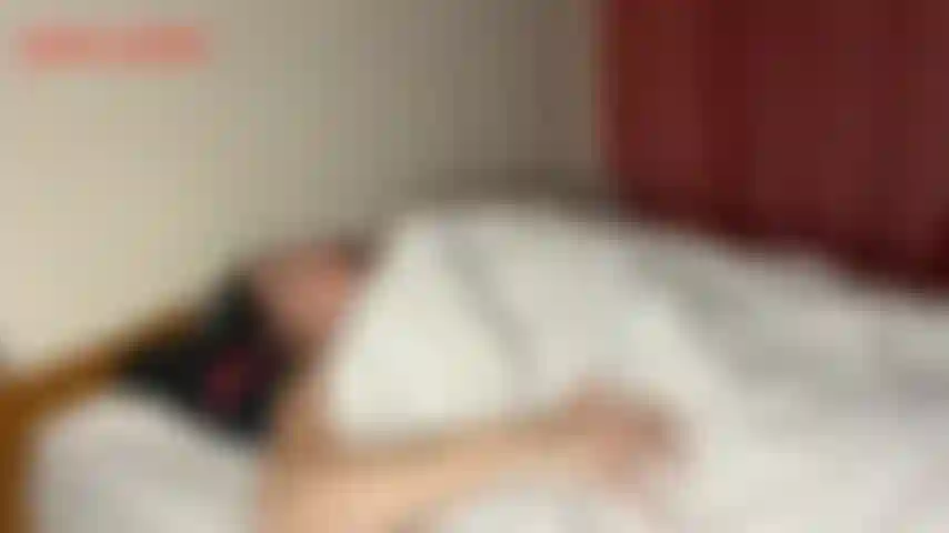 Liberación de cuarentena de la tía jackie: es media noche y estás ocupada espiando a tu sexy y gorda tía jackie otra vez. Has descubierto que la tía jackie tiende a tener calor por la noche y patear...