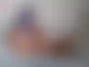 Baño con mamá joi: mamá se está relajando en el baño, sintiéndose un poco triste después de pelear con papá. Tú vienes a hacerle una pregunta, pero descubres que no puedes apartar los ojos de ella...