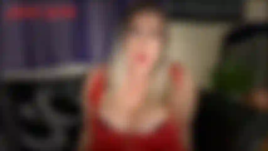 Rompe el corazón de tu esposa: tu esposa odia tu adicción al porno. Te pilló masturbándote con videos de <span translate='no'>JackieSynn</span> y se disgustó muchísimo. Has estado intentando ser un buen marido, pero simplemente no puedes evitarlo. La visión de las enormes tetas de <span translate='no'>JackieSynn</span> te convierte en un ...
