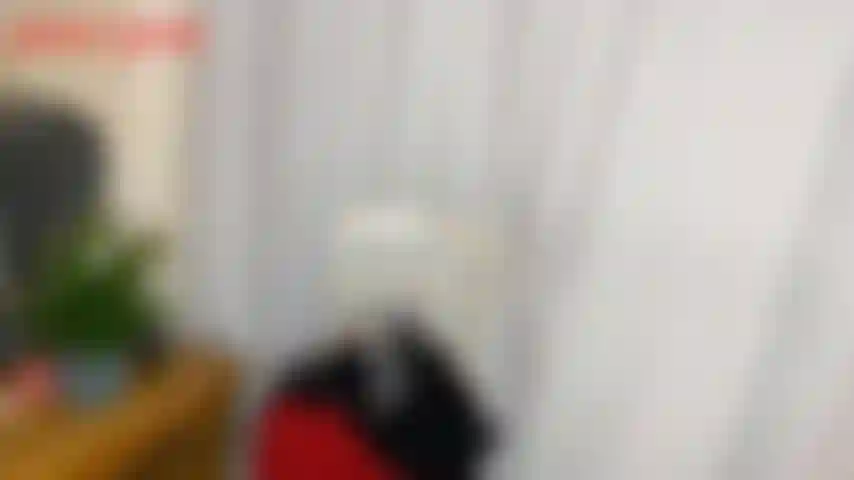 Lavandería bragas sissy-no sé, es día de lavandería otra vez, a jackie le encanta odiar ir a la lavandería, esta parece especialmente sórdida. Mientras clasifica su ropa sucia que dejó desatendida, se da cuenta..