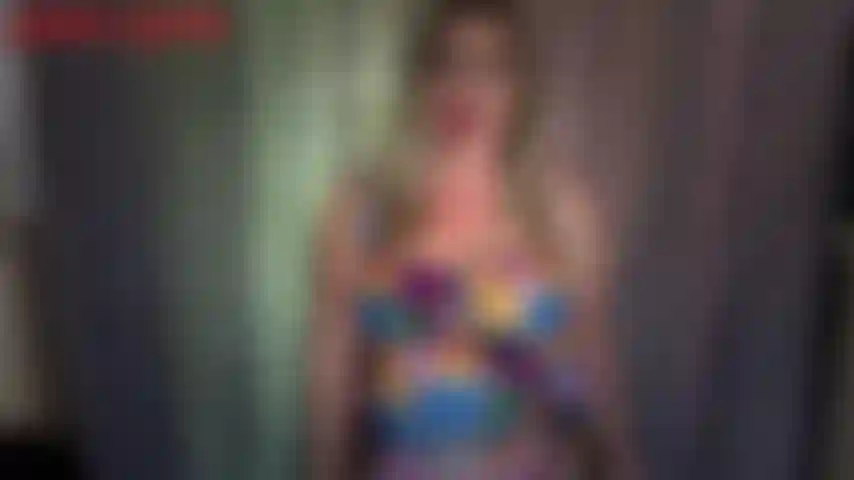 Tu fantasía de castración: jackie conoce tu fantasía secreta, ¡eres un maldito pervertido! Te excitas con la idea de ser castrado. La idea de que una mujer sexy como jackie te corte los huevos ha sido tu fantasía durante años, hoy lo haré...