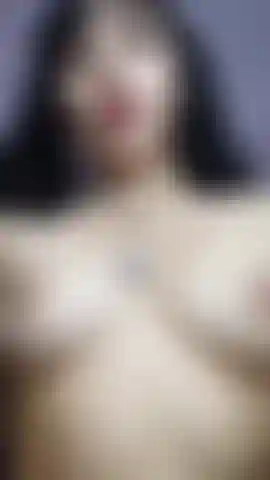 Mis tetas rebotan delicioso.