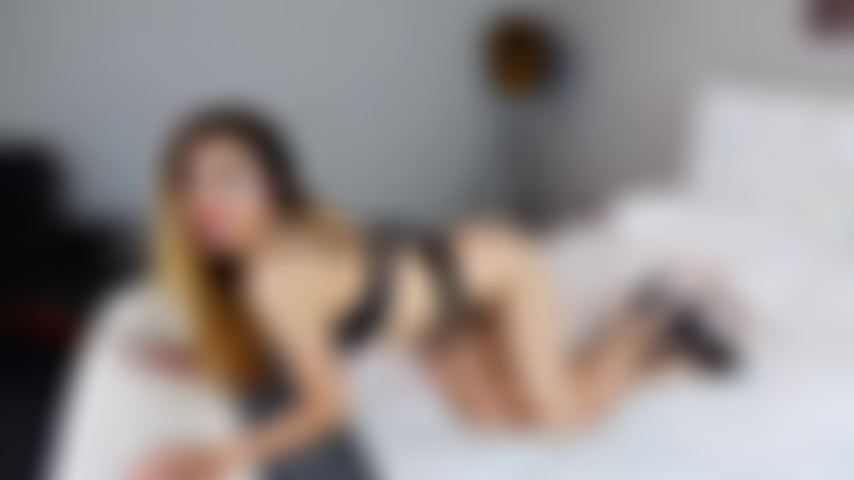 Calzoncillos negros provocativos y didlo