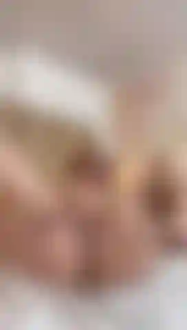 come and play with this mature woman's sweet pussy