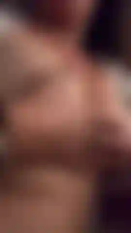 ¡Me puse cachonda como loca! Si quieres ver más, ven a hablar conmigo 😈.