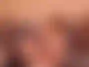 Me puse muy cachonda después de la cámara y decidí simplemente sentarme y usar mi hitachi para darme algunos orgasmos muy intensos en mis medias y tacones.