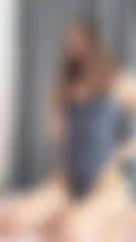 Los melocotones de jenny tiemblan.