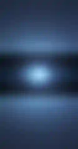 El conejito enseña los pechos.