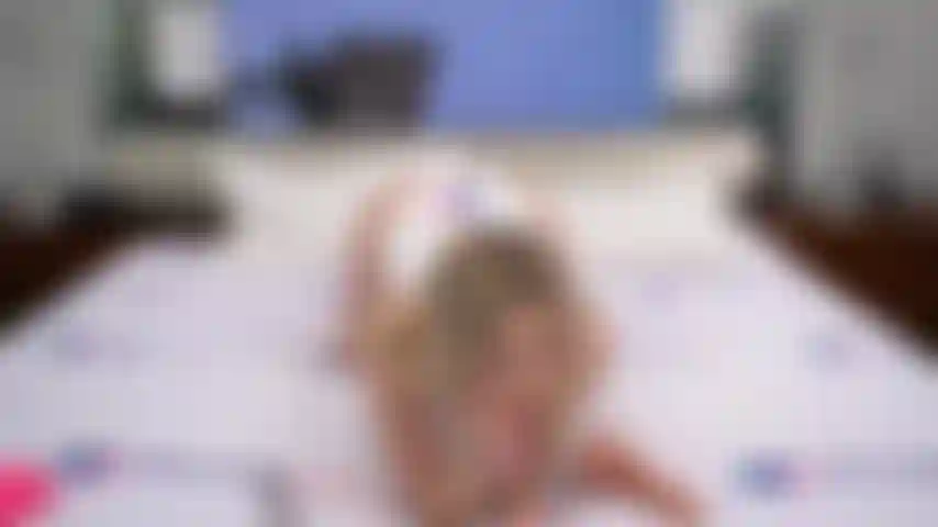 ¡Este show de cámara en vivo de fin de semana te dejará boquiabierto! Tres nenas calientes comiéndose para tu placer!