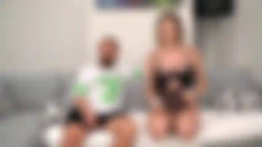 Dispara y anota: anny aurora y brad newman en una fiesta especial de fútbol en jerkmate tv.